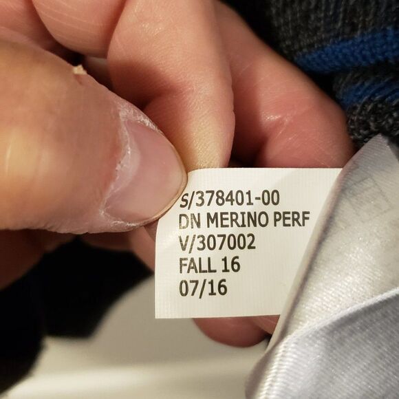 BANANA Rep Men's X-Fine Italian Wool Grey-Blue Stripe V-Neck Sweater - Picture 2 of 8